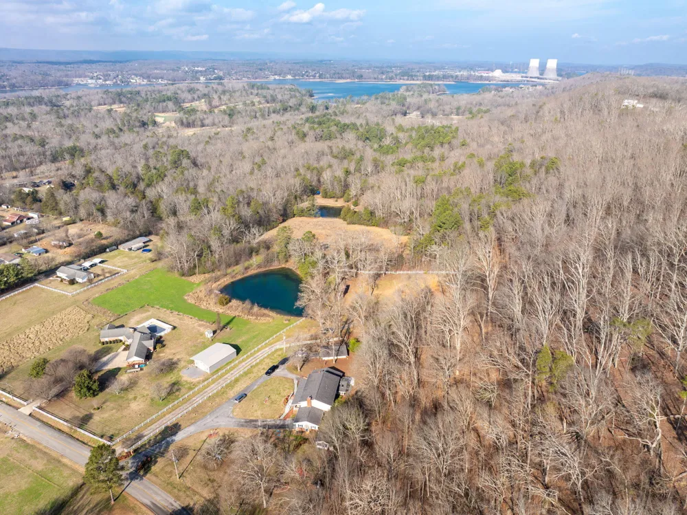 6041 Shirley Pond Road Harrison, TN 37341