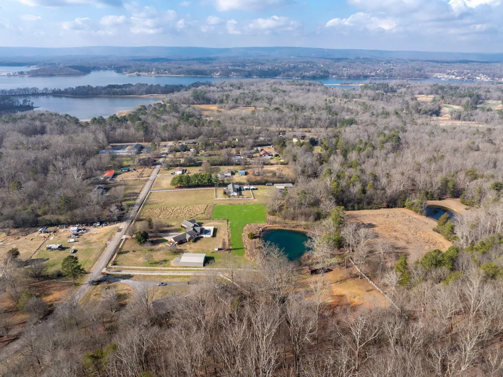 6041 Shirley Pond Road Harrison, TN 37341