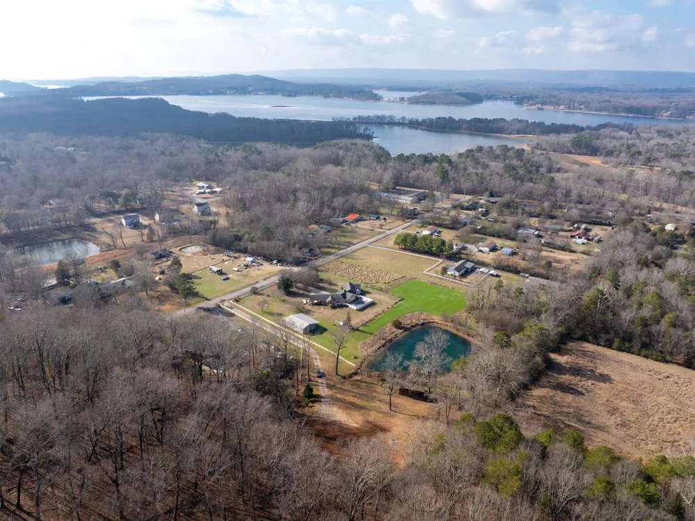 6041 Shirley Pond Road Harrison, TN 37341