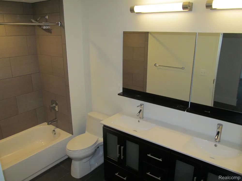 3099 Biddle Avenue #303 Wyandotte City, MI 48192