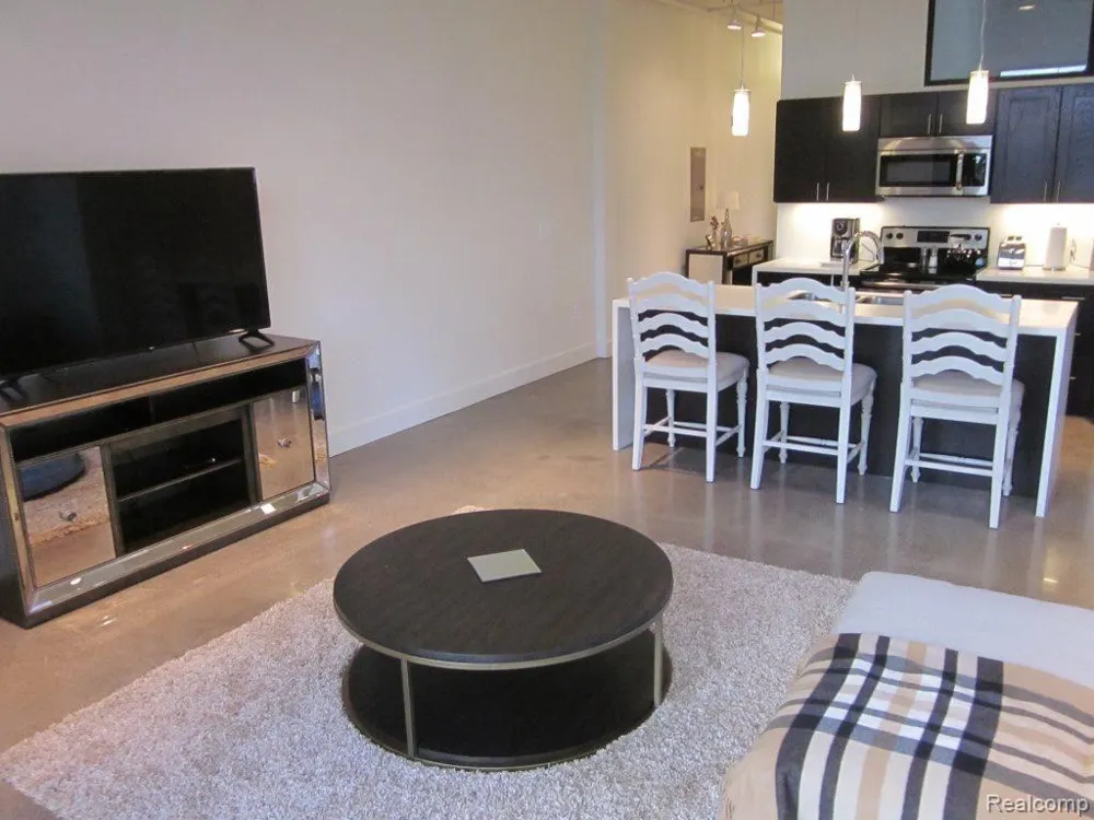 3099 Biddle Avenue #303 Wyandotte City, MI 48192