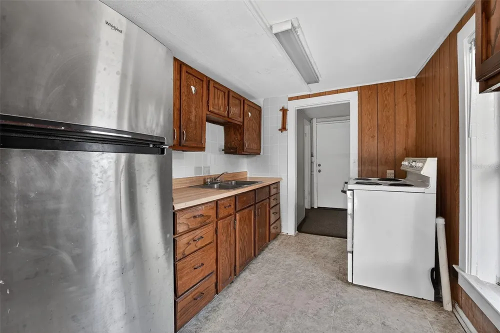 146 KINGSTON AVENUE Daytona Beach, FL 32114