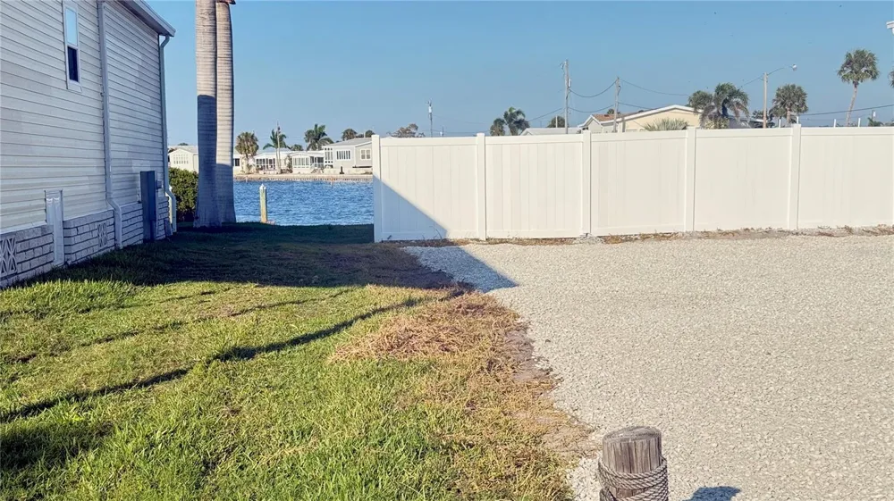 2858 TRINIDAD WAY Palmetto, FL 34221