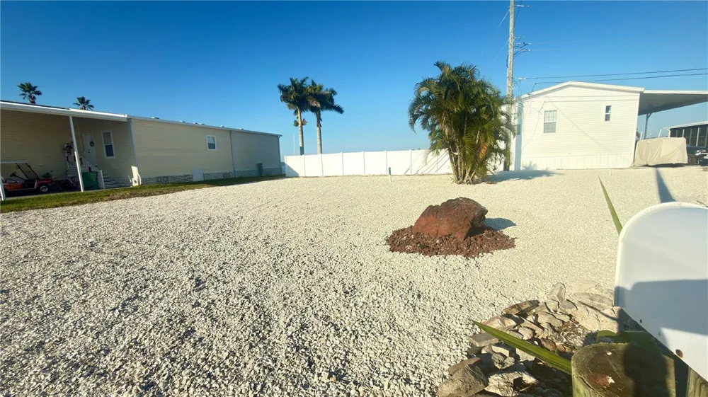 2858 TRINIDAD WAY Palmetto, FL 34221