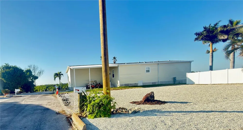 2858 TRINIDAD WAY Palmetto, FL 34221