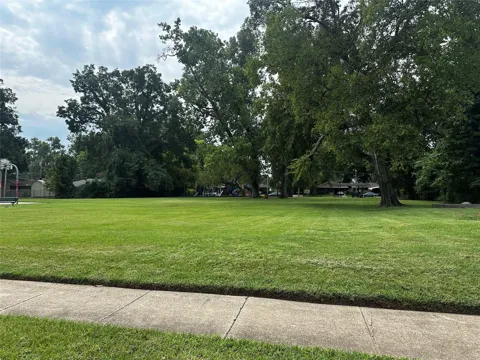 E Dudley Drive