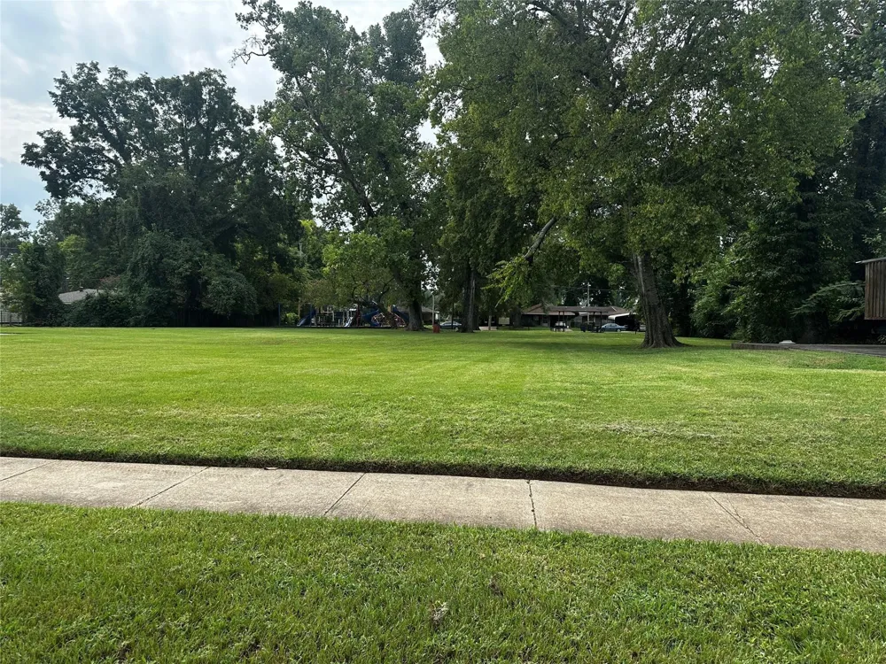 E Dudley Drive Shreveport, LA 71104