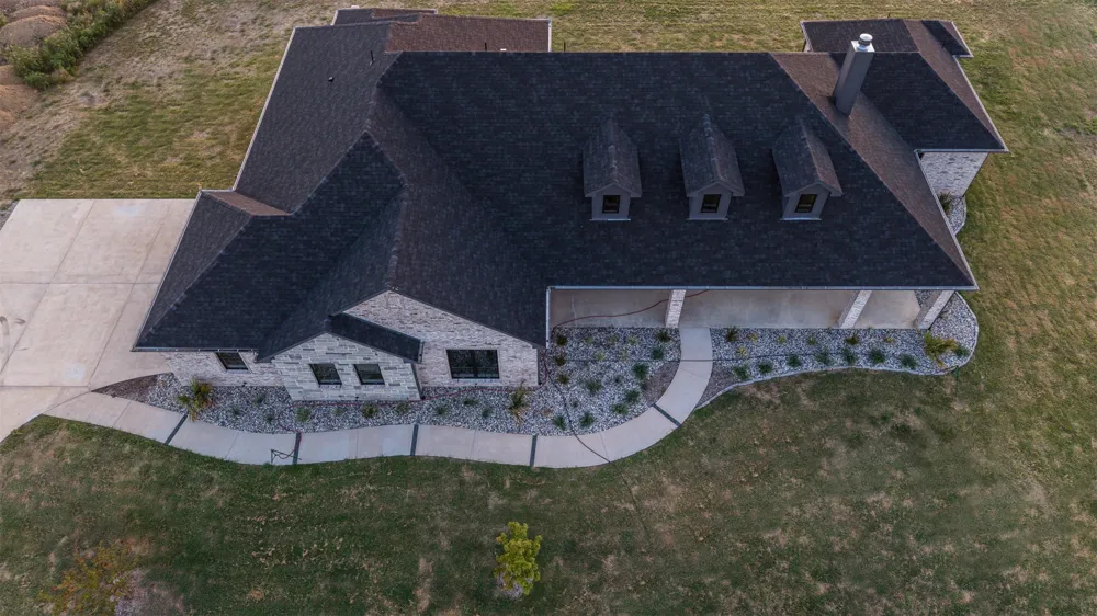 4112 County Road 1098 Celeste, TX 75423