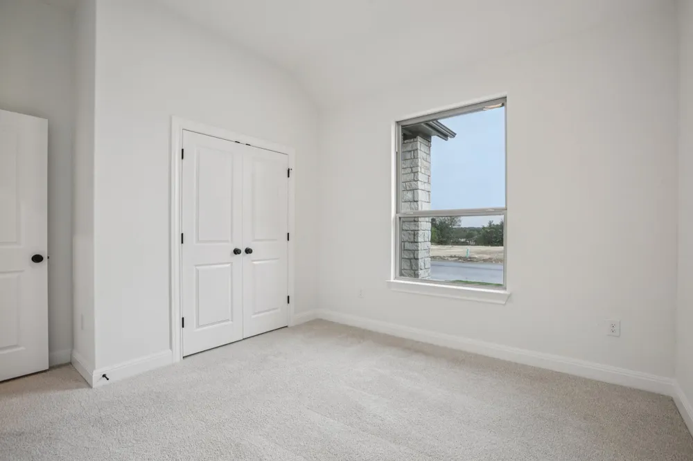 581 Treadwell Lane Kyle, TX 78640