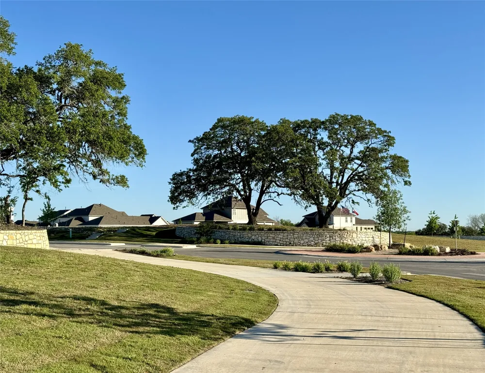 581 Treadwell Lane Kyle, TX 78640