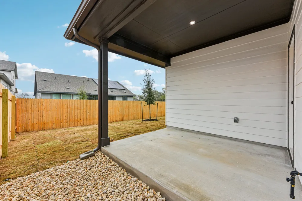581 Treadwell Lane Kyle, TX 78640