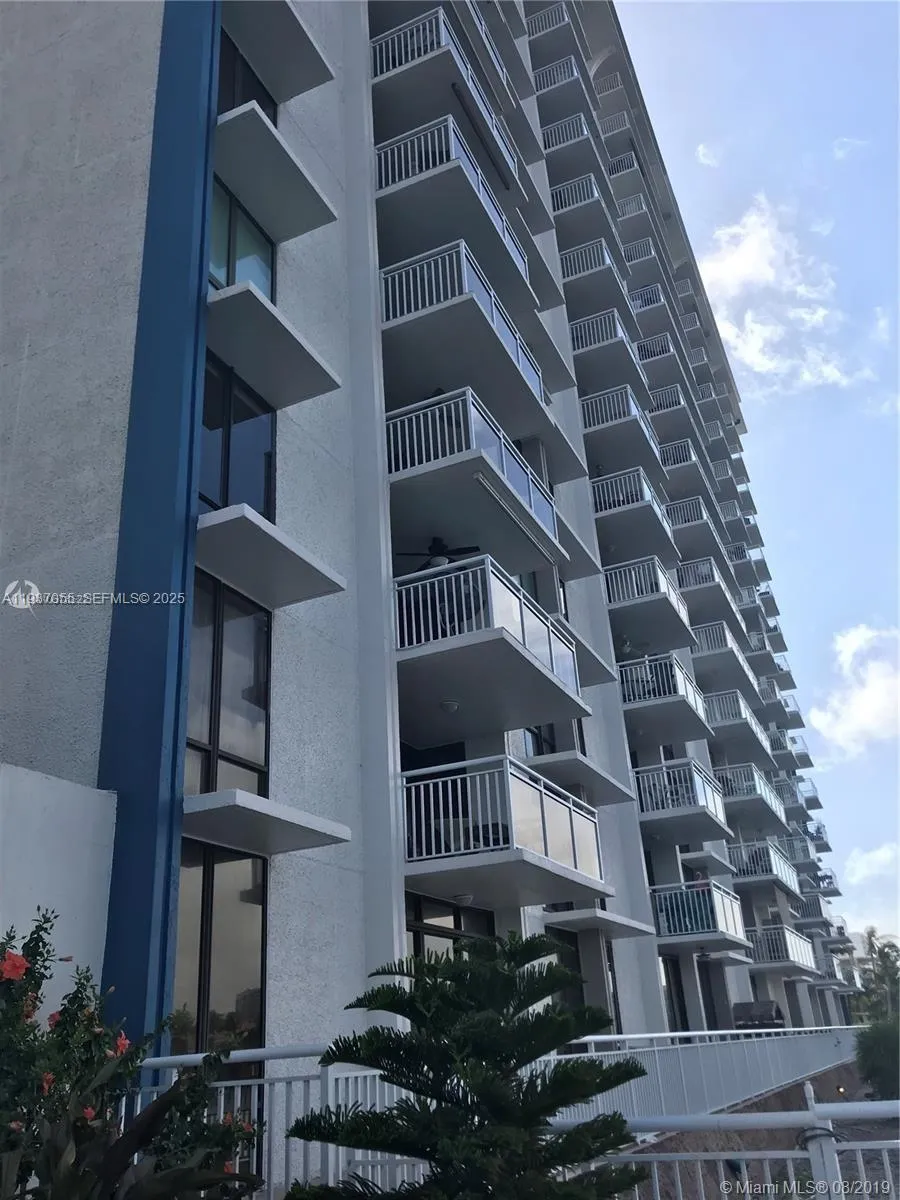 1600 S Ocean Dr #3G Hollywood, FL 33019