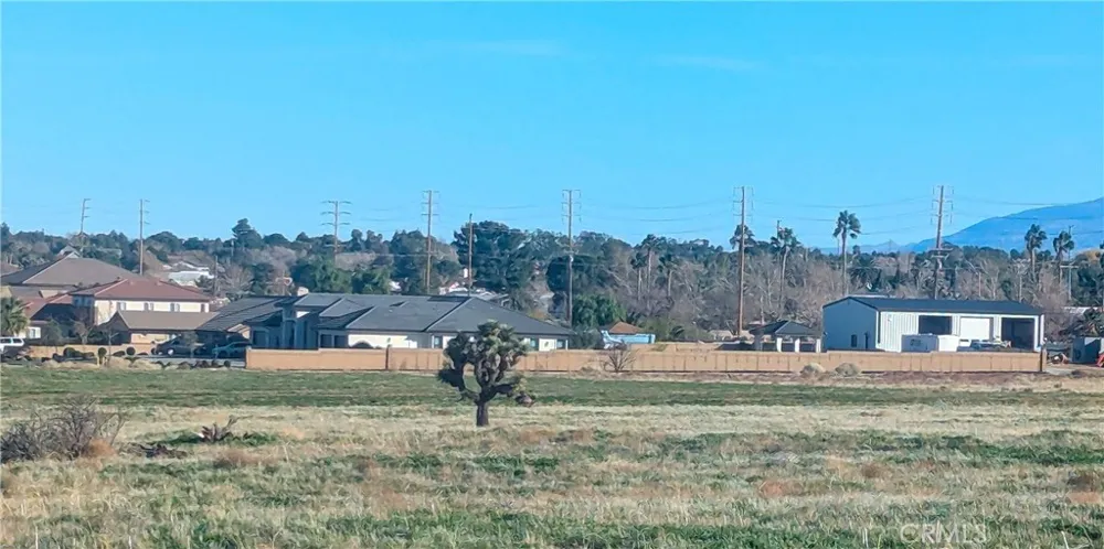 45 W Stw (Pav) Vic Quartz Hill, CA 93536