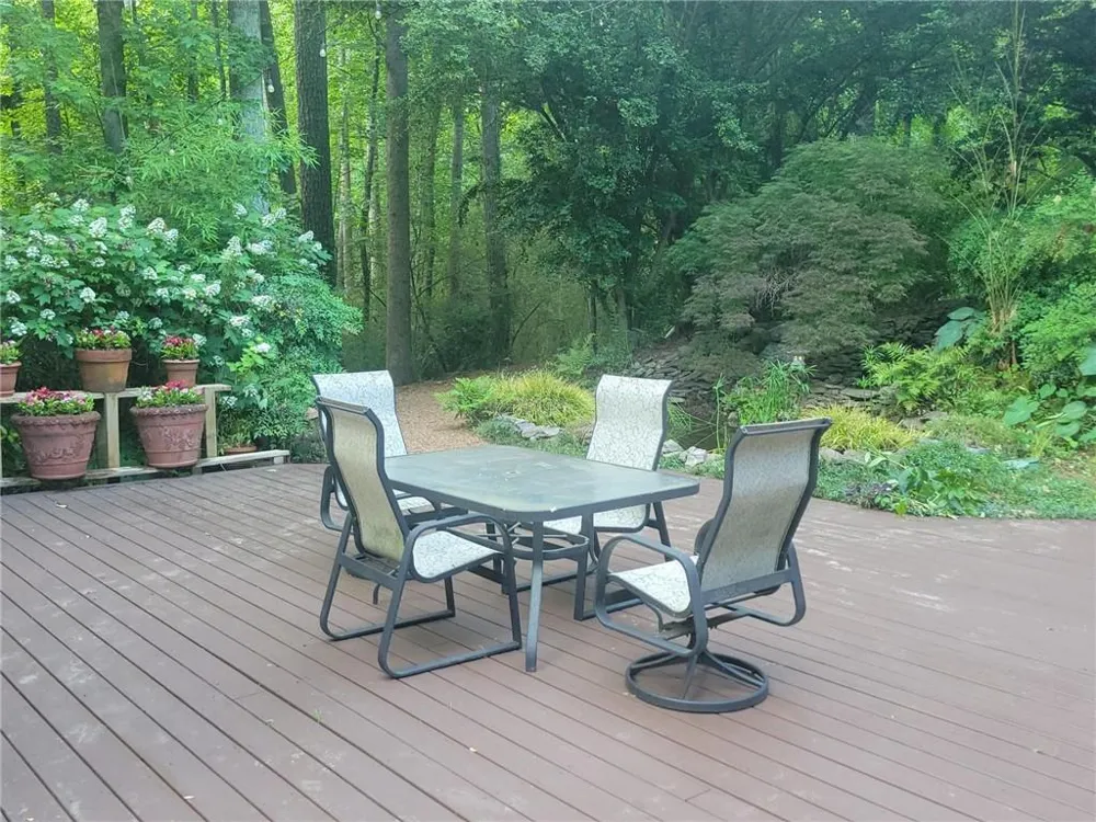 605 Marietta Highway Roswell, GA 30075