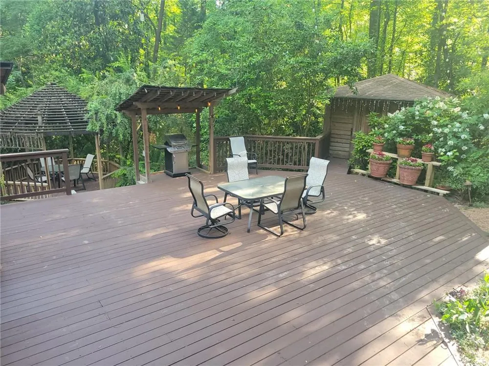 605 Marietta Highway Roswell, GA 30075