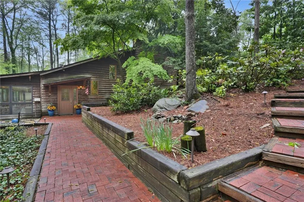 605 Marietta Highway Roswell, GA 30075
