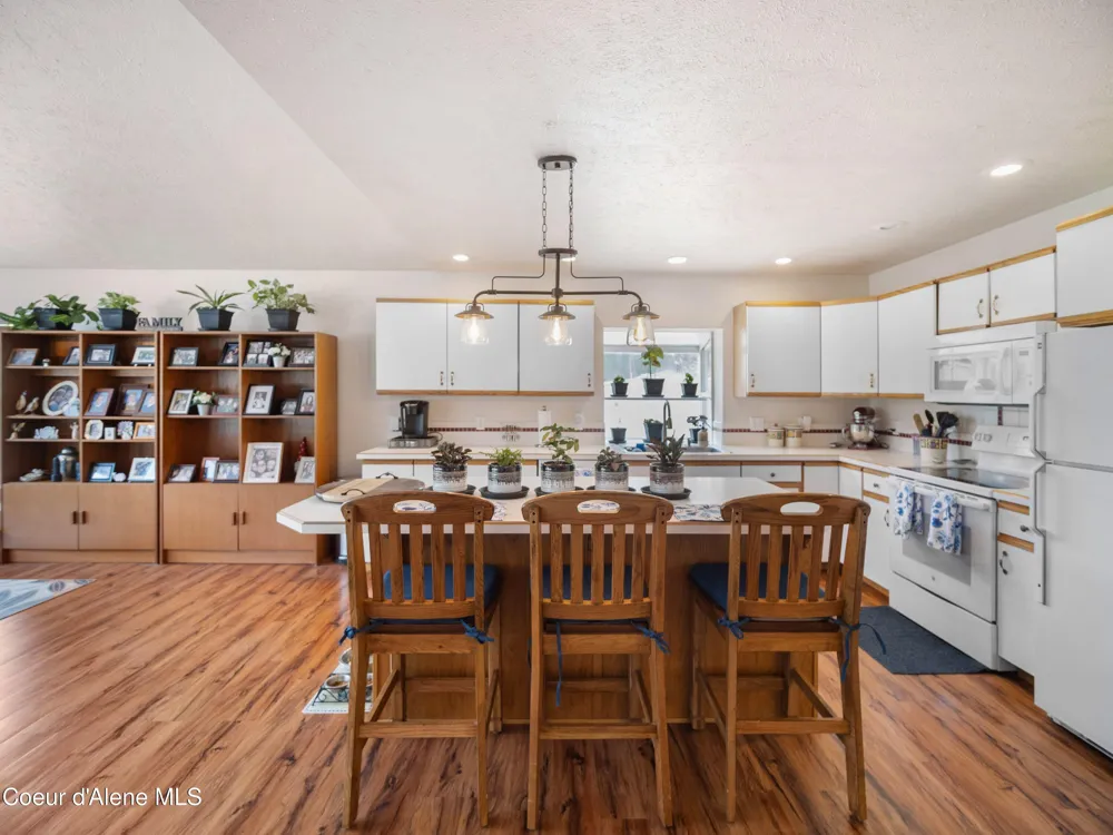 26370 S HINDS DRIVE St. Maries, ID 83861