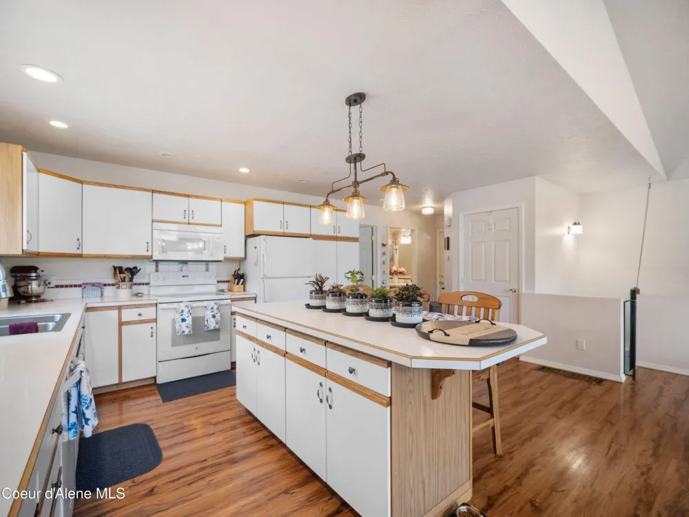 26370 S HINDS DRIVE St. Maries, ID 83861