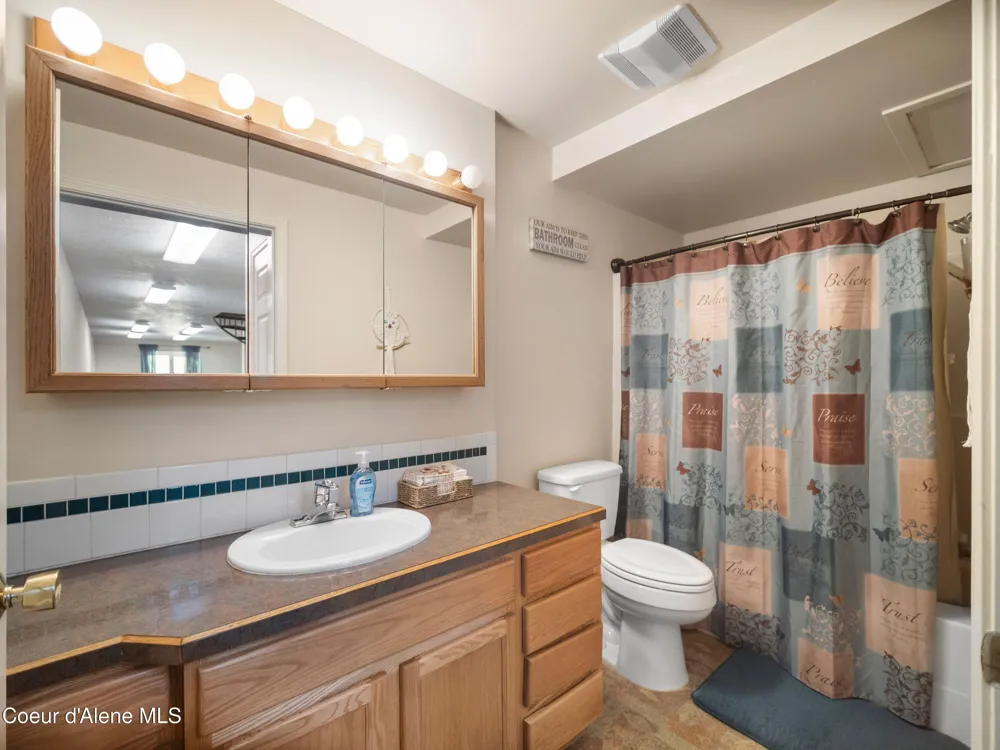 26370 S HINDS DRIVE St. Maries, ID 83861