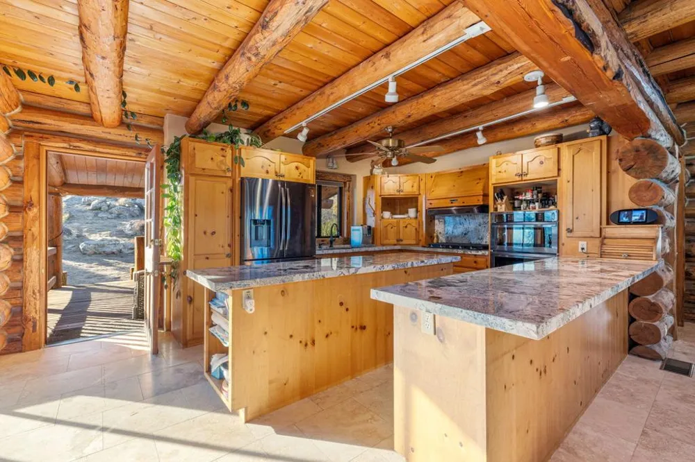 60766 Table Mountain Road Mountain Center, CA 92561