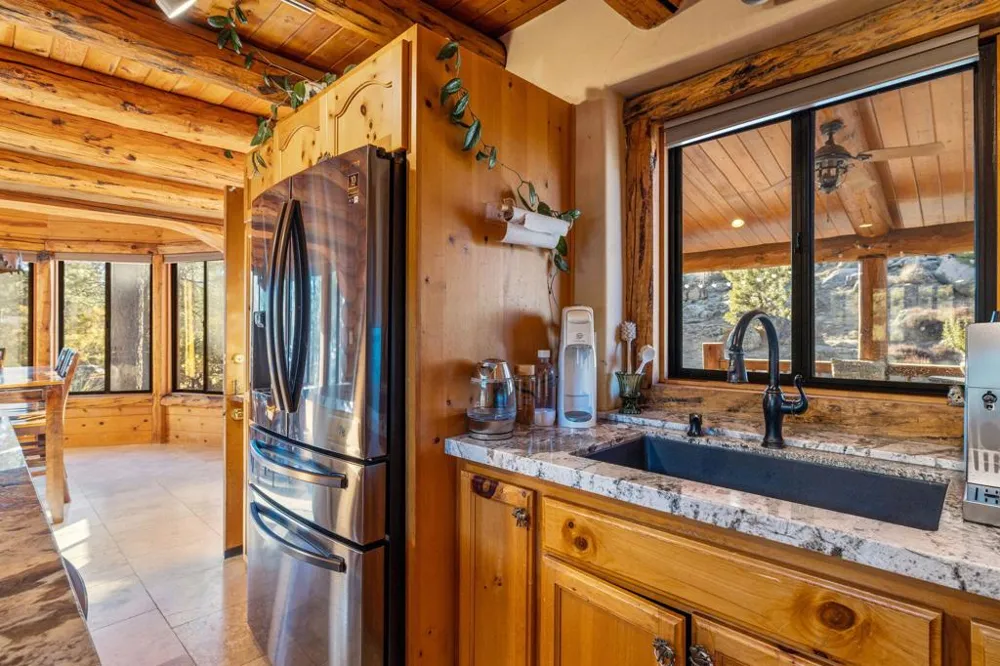 60766 Table Mountain Road Mountain Center, CA 92561