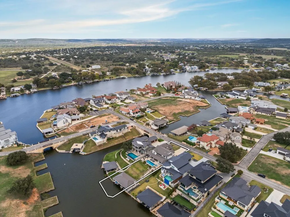 202 Clearwater Drive