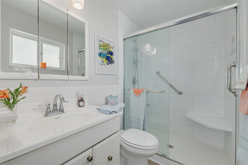 9705 MAINLANDS BOULEVARD W Pinellas Park, FL 33782