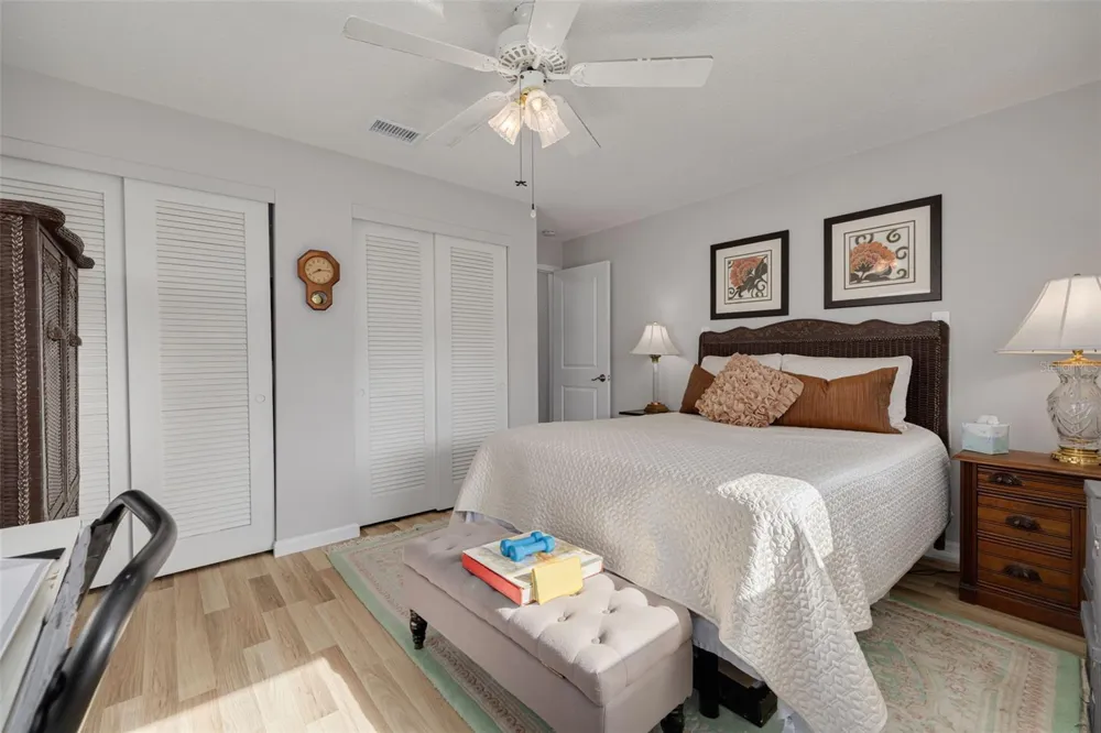 9705 MAINLANDS BOULEVARD W Pinellas Park, FL 33782