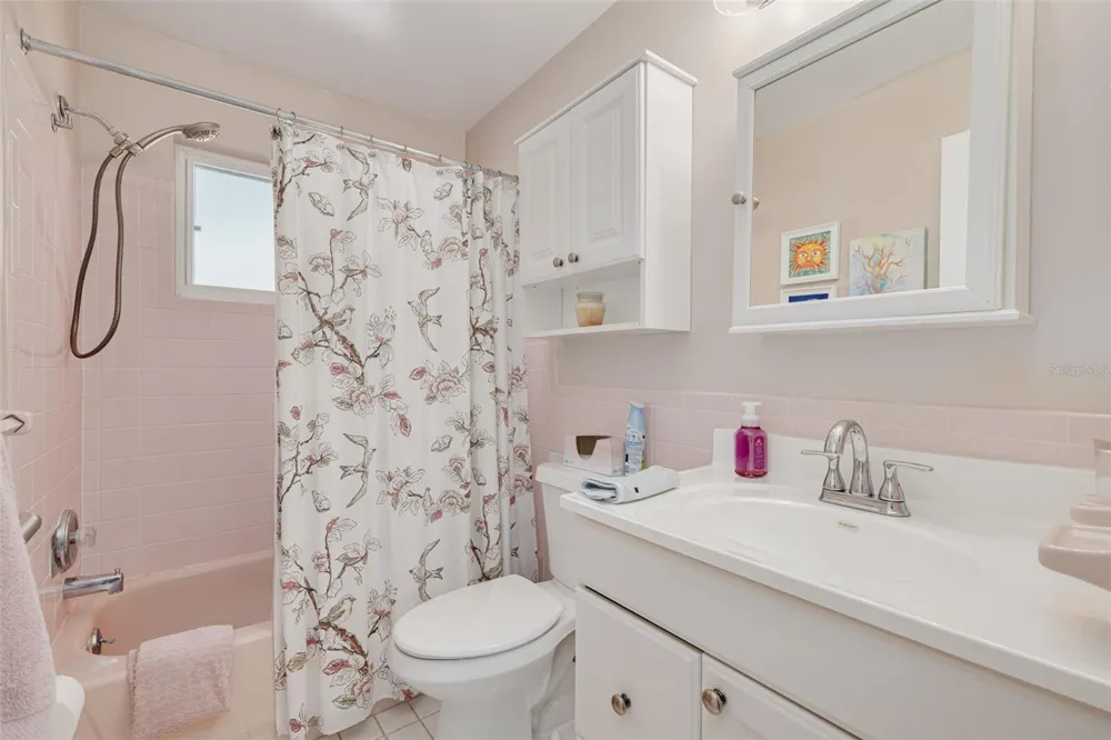 9705 MAINLANDS BOULEVARD W Pinellas Park, FL 33782