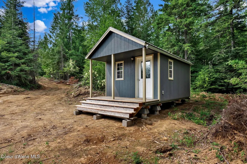 537 E Wrenco Road Sandpoint, ID 83864