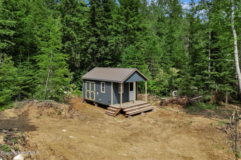 537 E Wrenco Road Sandpoint, ID 83864