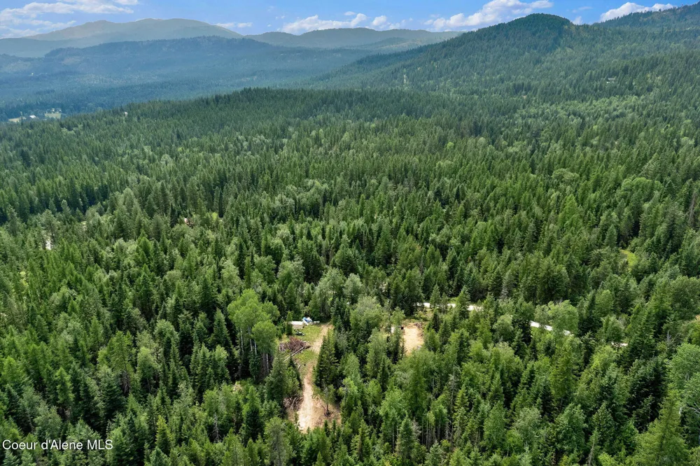 537 E Wrenco Road Sandpoint, ID 83864