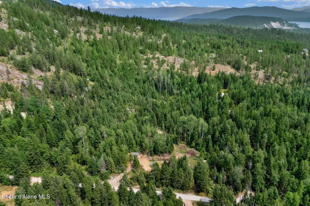 537 E Wrenco Road Sandpoint, ID 83864