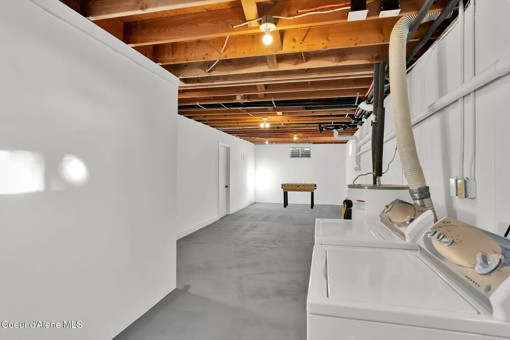 1810 W Honeysuckle Ave. Hayden, ID 83835