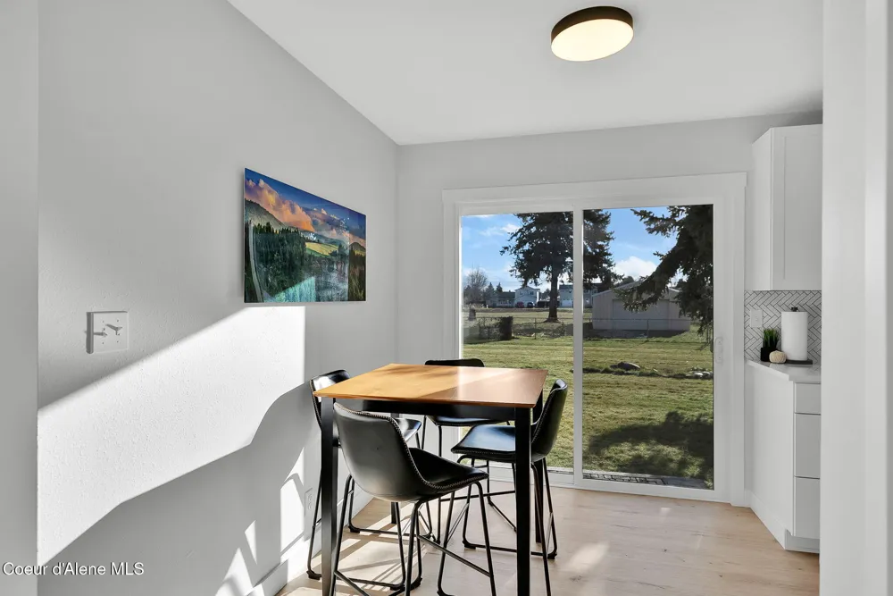 1810 W Honeysuckle Ave. Hayden, ID 83835