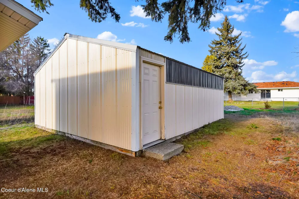 1810 W Honeysuckle Ave. Hayden, ID 83835