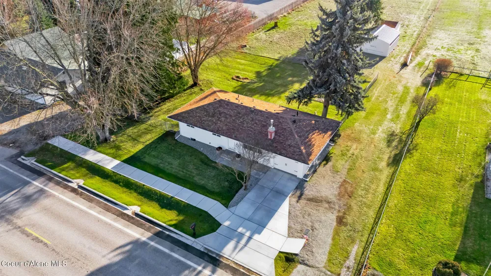 1810 W Honeysuckle Ave. Hayden, ID 83835