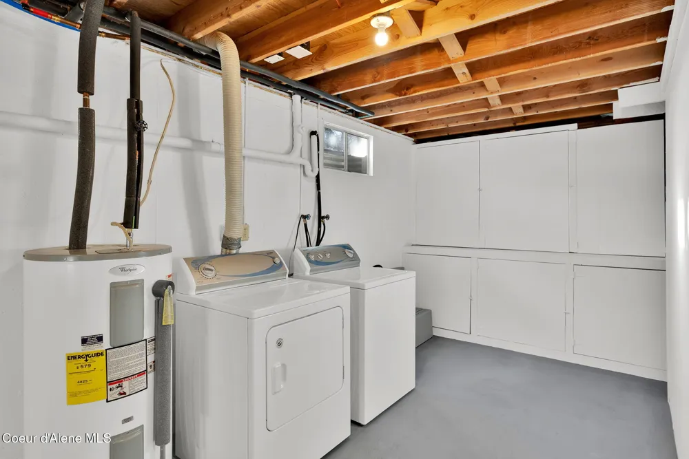 1810 W Honeysuckle Ave. Hayden, ID 83835