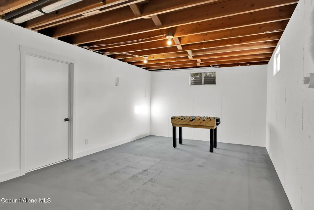 1810 W Honeysuckle Ave. Hayden, ID 83835