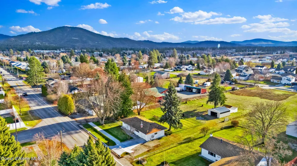 1810 W Honeysuckle Ave. Hayden, ID 83835