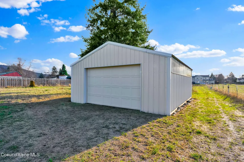 1810 W Honeysuckle Ave. Hayden, ID 83835