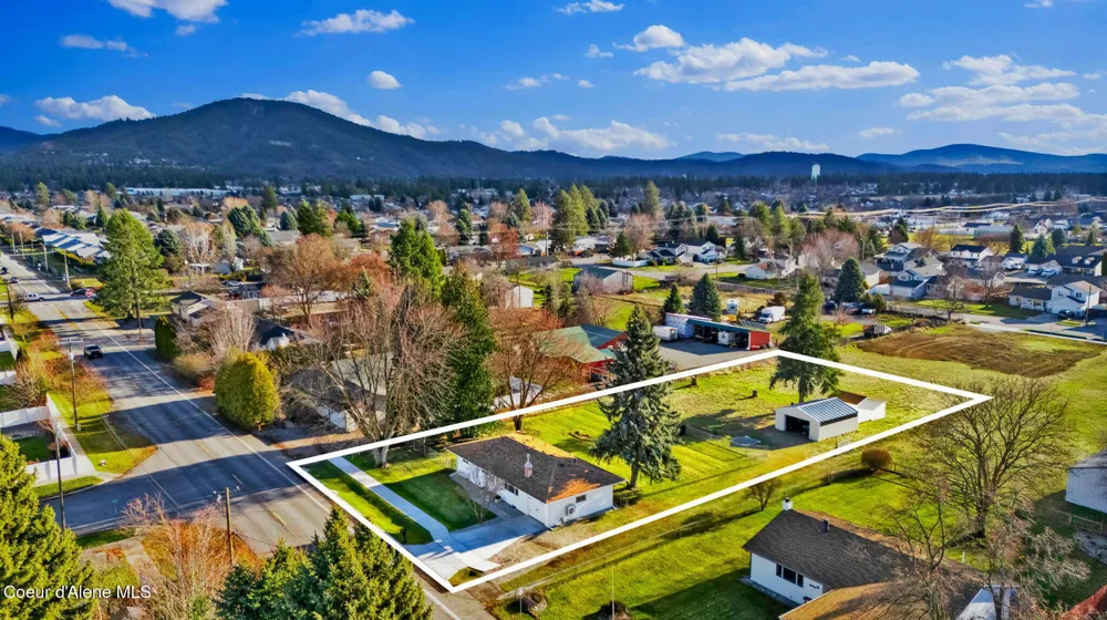 1810 W Honeysuckle Ave. Hayden, ID 83835