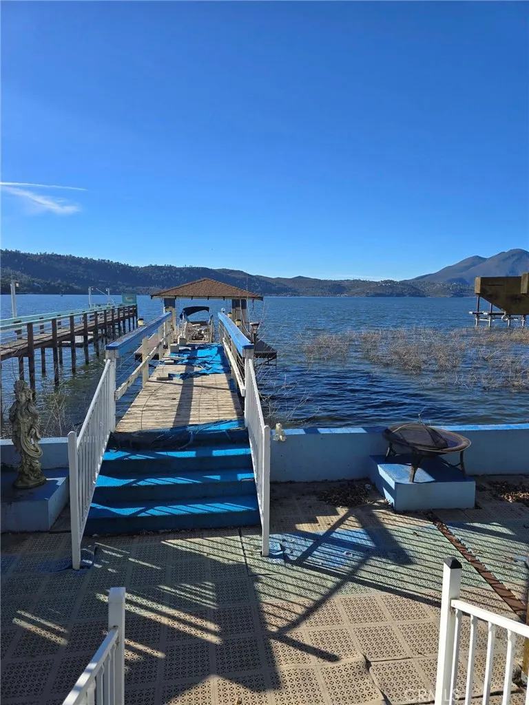 14101 Lakeshore Clearlake, CA 95422