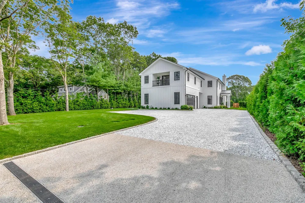66 Peters Lane Westhampton Beach, NY 11978