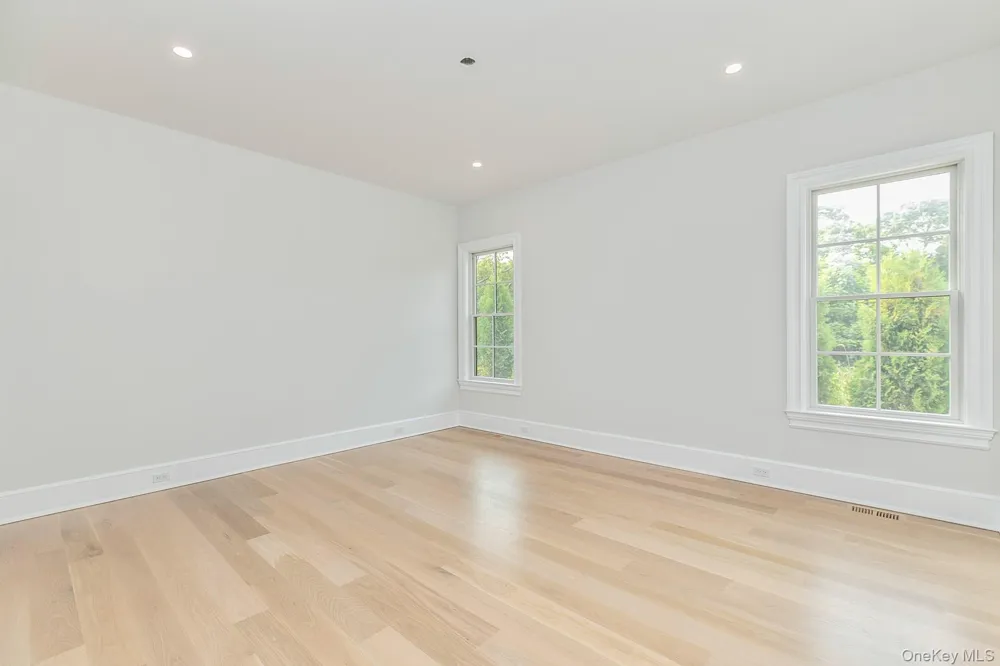 66 Peters Lane Westhampton Beach, NY 11978