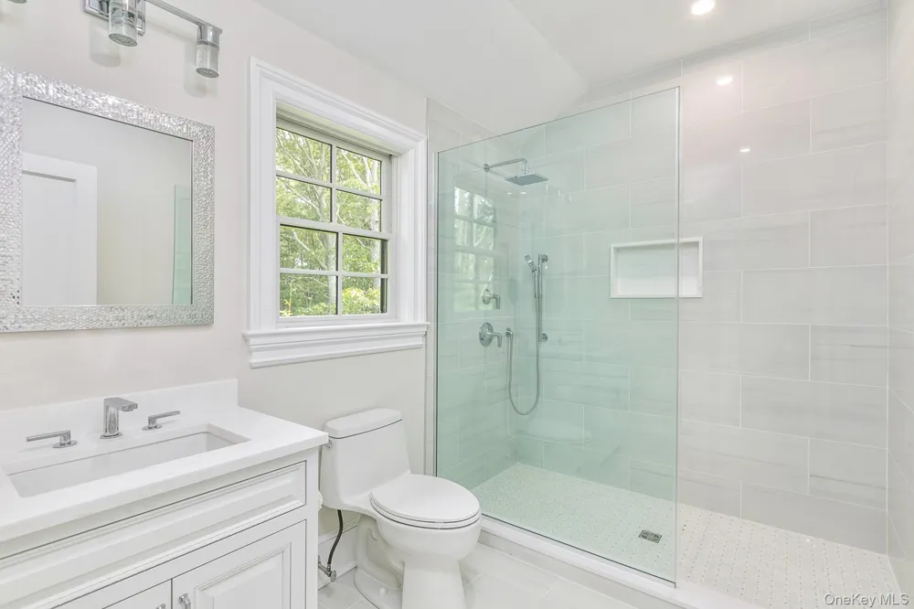 66 Peters Lane Westhampton Beach, NY 11978