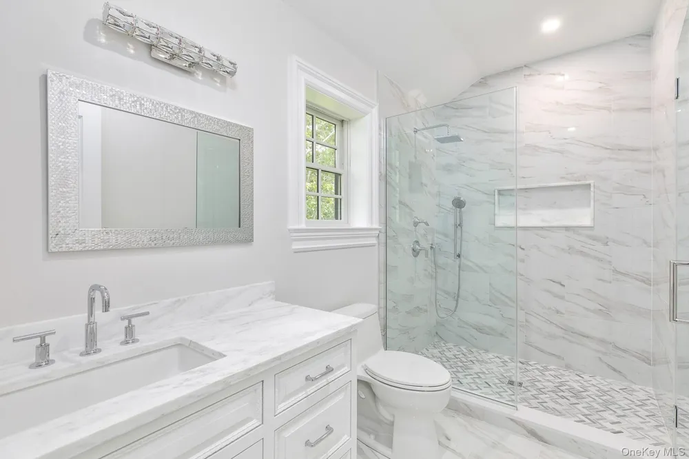 66 Peters Lane Westhampton Beach, NY 11978
