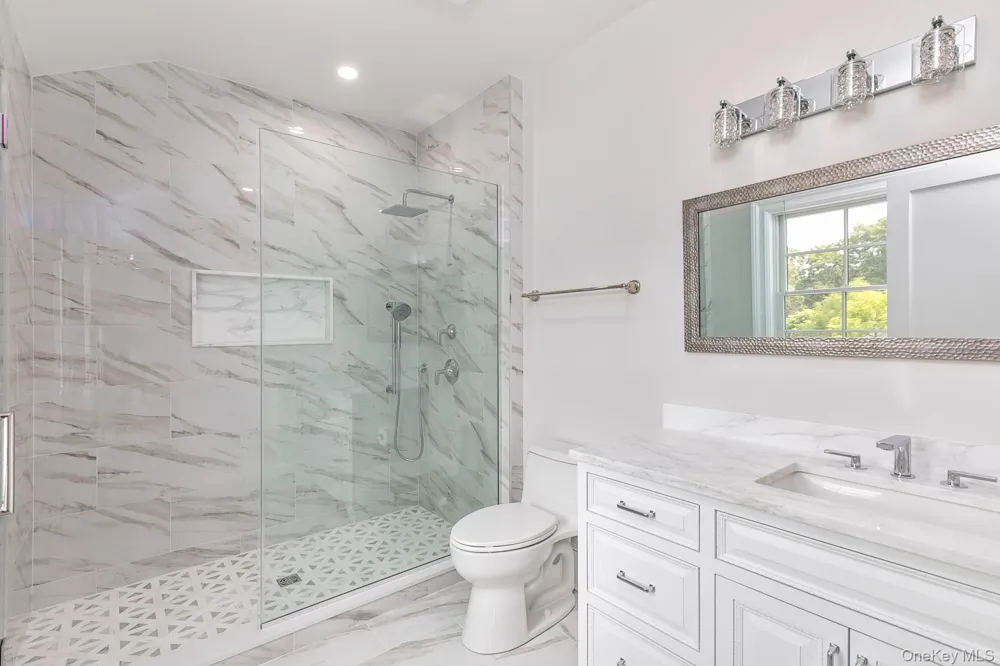 66 Peters Lane Westhampton Beach, NY 11978