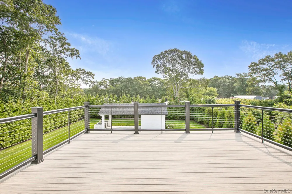66 Peters Lane Westhampton Beach, NY 11978