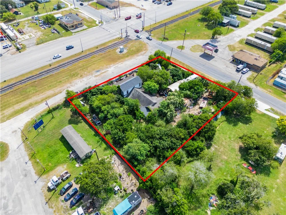 343 Railroad Avenue Taft, TX 78390